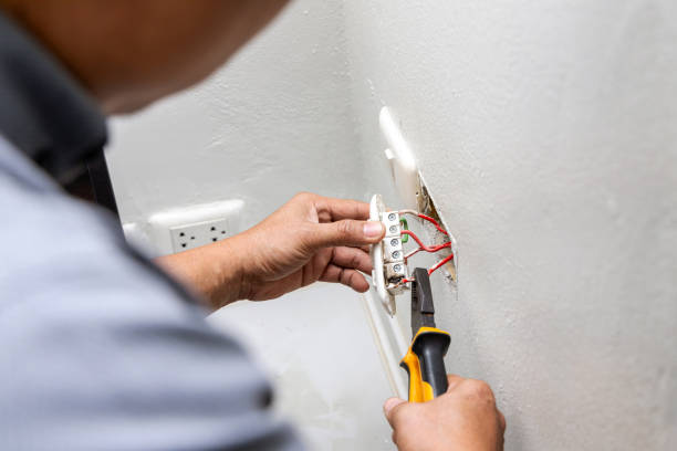 Best Affordable Emergency Electrician  in Morton, MS